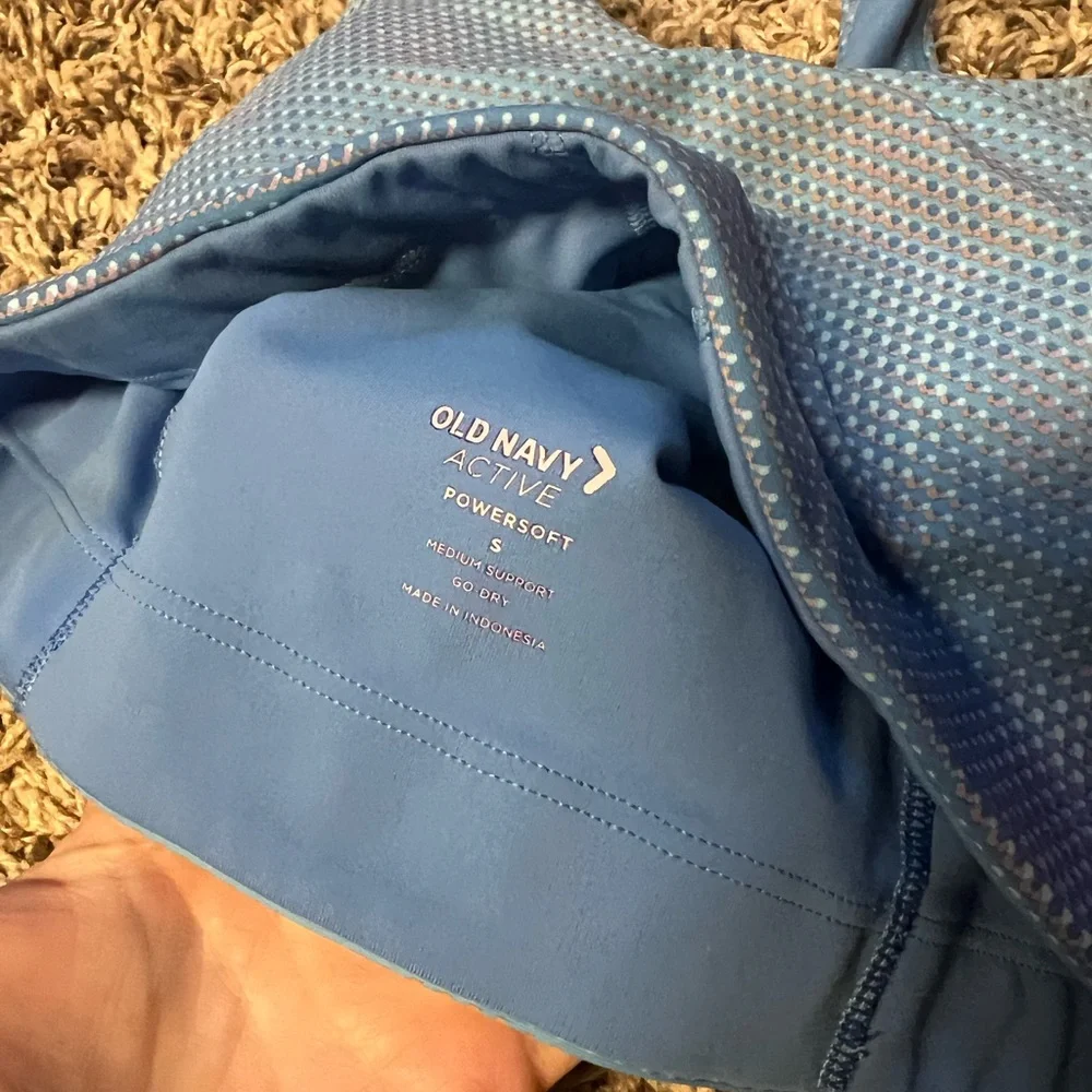 Old Navy Powersoft Racerback Sports Bra - Picture 4 of 4